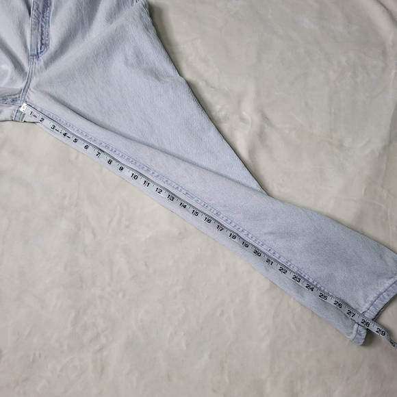 Vintage LEE high Rise Jeans. Light Blue. 29" Waist. - Picture 9 of 9
